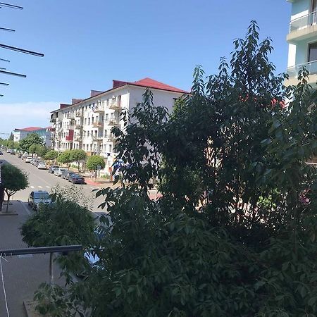 Griboedovi N.6 Batumi Exterior foto